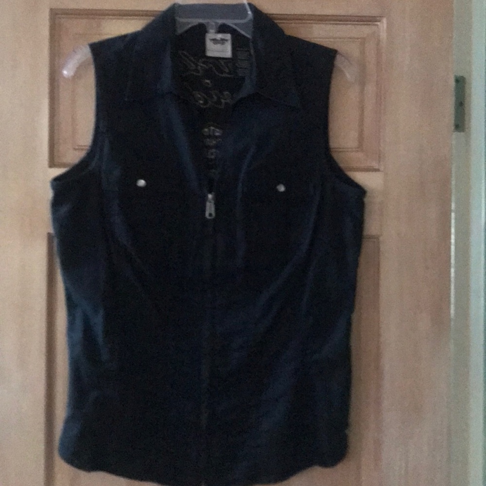 Vest - Picture 2 of 2